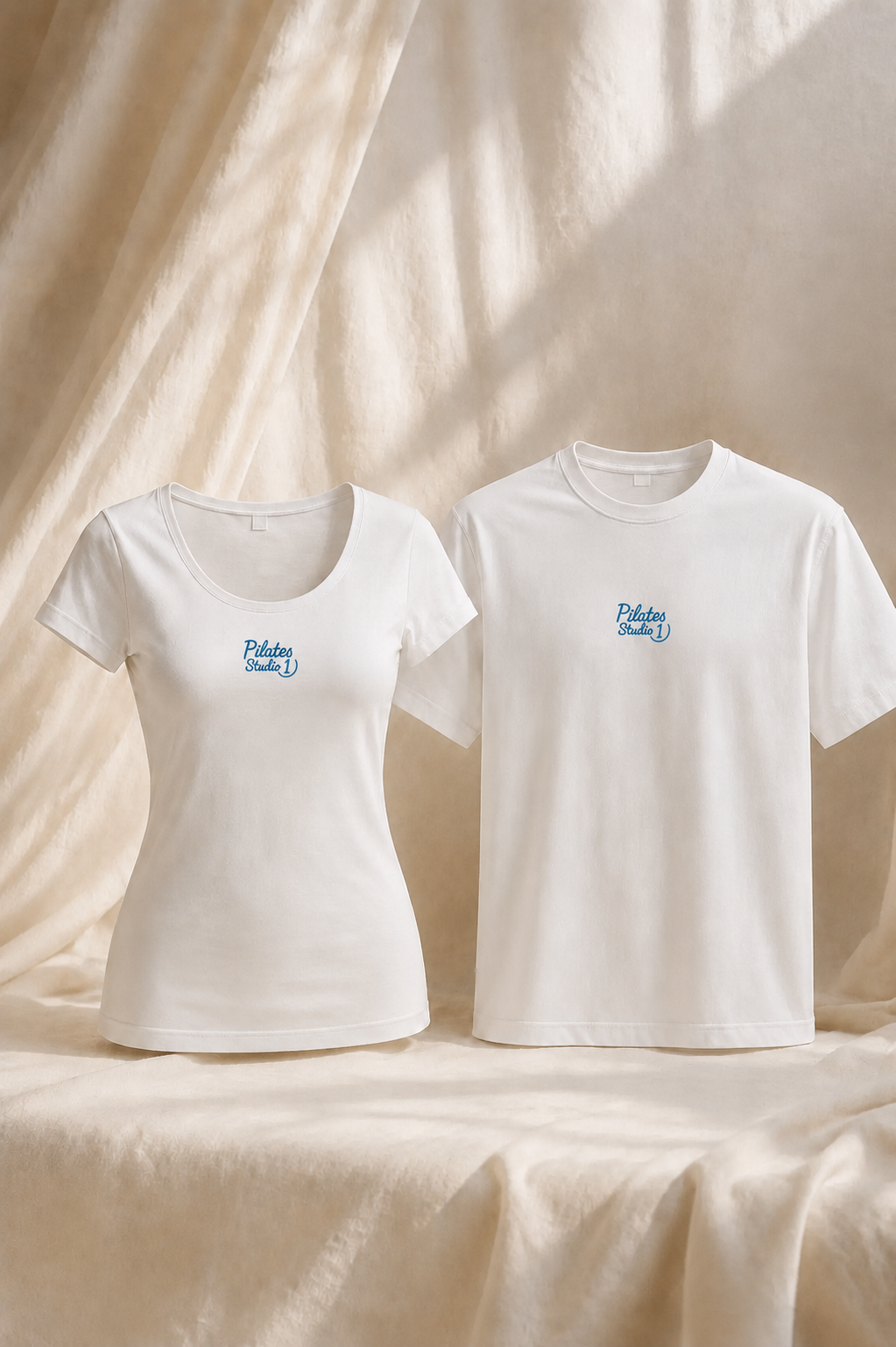T-shirt ufficiale Pilates Studio 1 con logo centrato